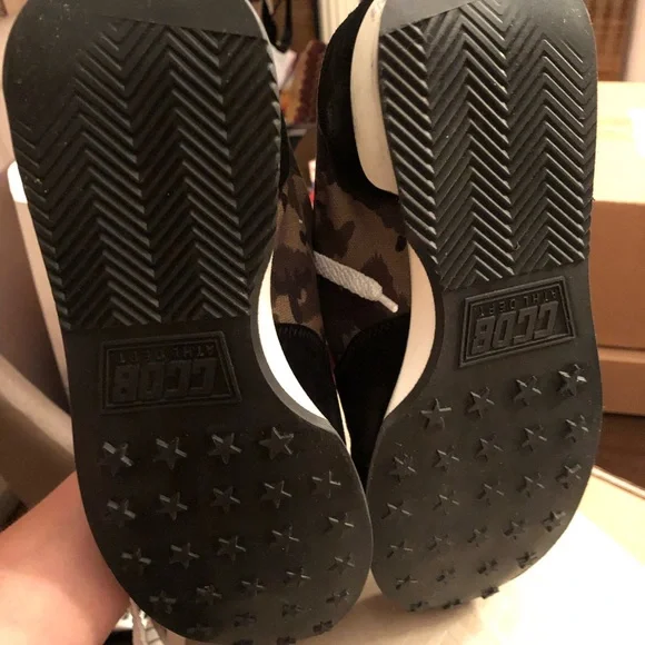 SOLD! Golden Goose camo running sneakers NIB - Picture 7 of 7